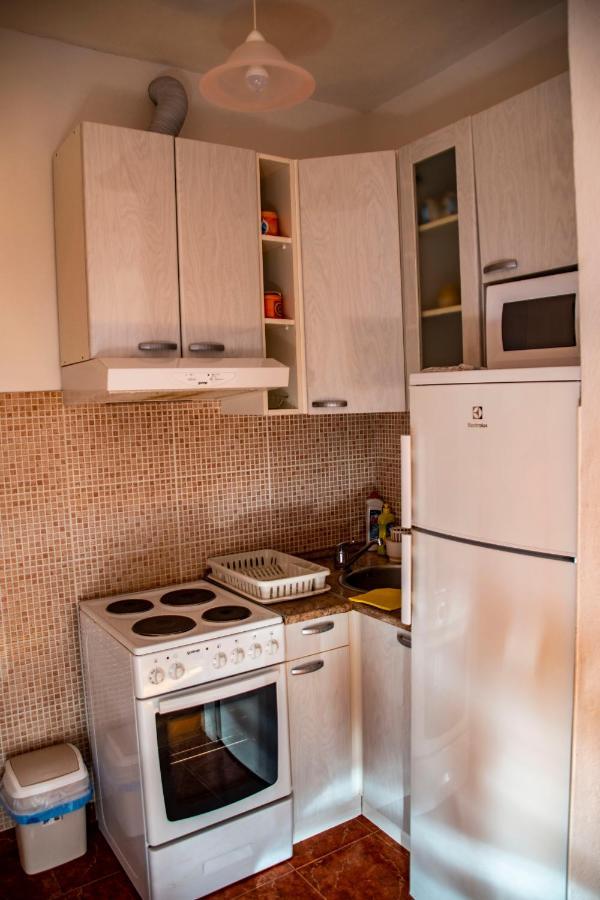 Apartments Lile By The Sea, Celina Zavode Extérieur photo