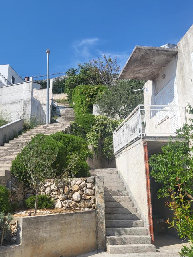 Apartments Lile By The Sea, Celina Zavode Extérieur photo